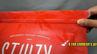 ถุงป้องกันเด็กสีแดง