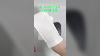 ถุงกระดาษกลาสซีนย่อยสลายได้ที่ได้รับการรับรอง FSC พร้อมแถบกาวในตัวสำหรับเสื้อผ้าและถุงเท้า