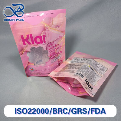 กระเป๋าสตางค์ยืนยันที่มีพื้นเรียบ