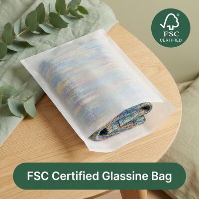ถุง Glassine สีเขียวพลาสติกเป็นศูนย์เสื้อผ้าหรูหราบรรจุภัณฑ์เครื่องแต่งกายที่เป็นมิตรกับสิ่งแวดล้อมกระเป๋าเสื้อผ้าที่ได้มาตรฐานของสหภาพยุโรปสำหรับ OEM ที่ผ่านการรับรอง